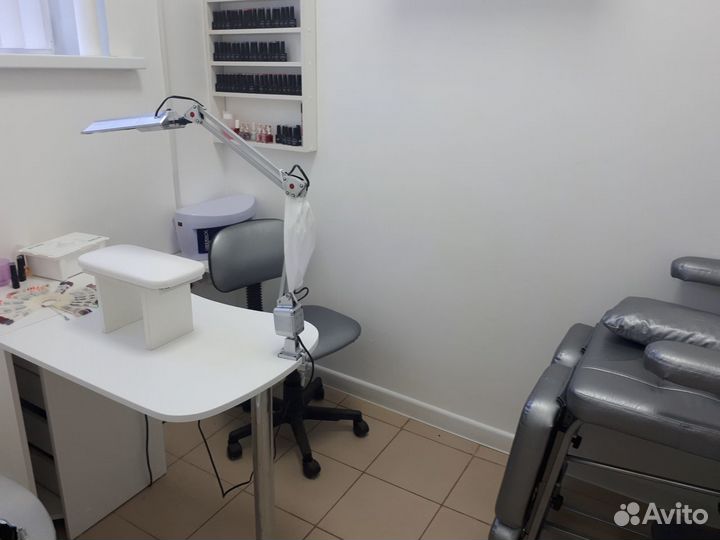 Мастер ногтевого сервиса