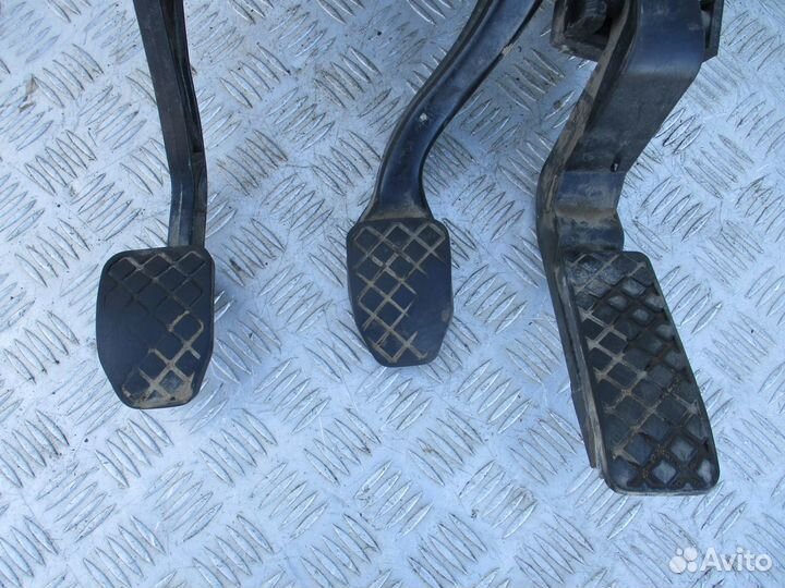 Педальный узел Volkswagen Passat B5 1998г