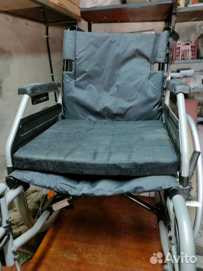 Кресло инвалидное
