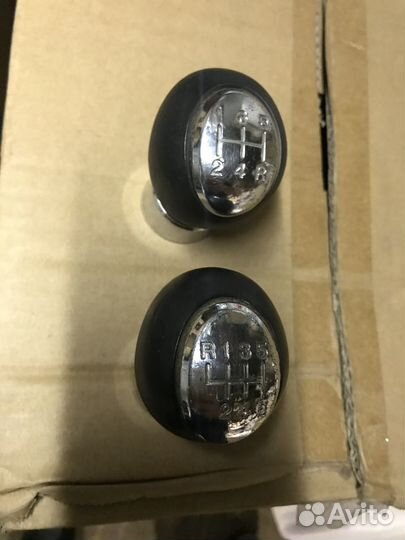 Ручка наболдажник рычаг переключение Mazda