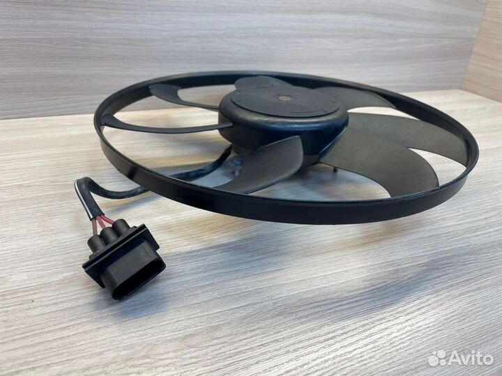 Вентилятор охлаждения Volkswagen Polo