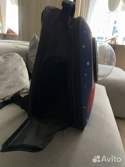 Рюкзак для кота с иллюминатором