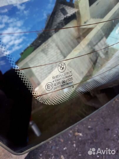 Стекло задние bmw 5серии е39 оригинал