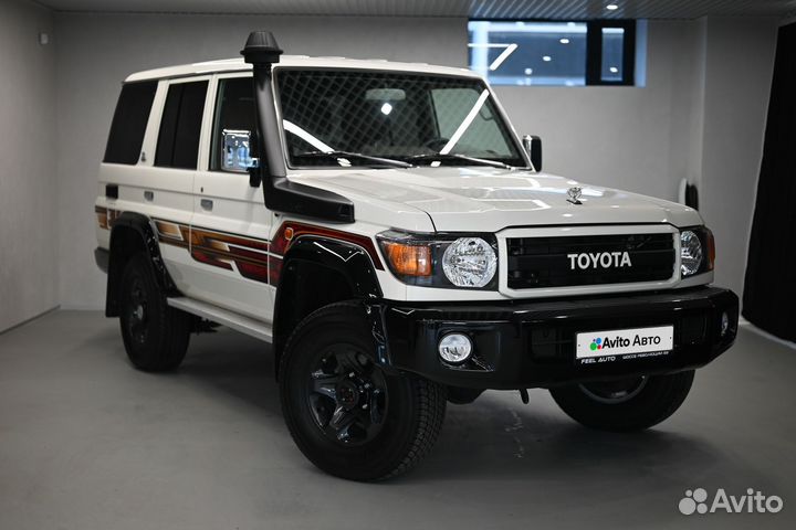 Toyota Land Cruiser 4.0 МТ, 2021, 9 300 км