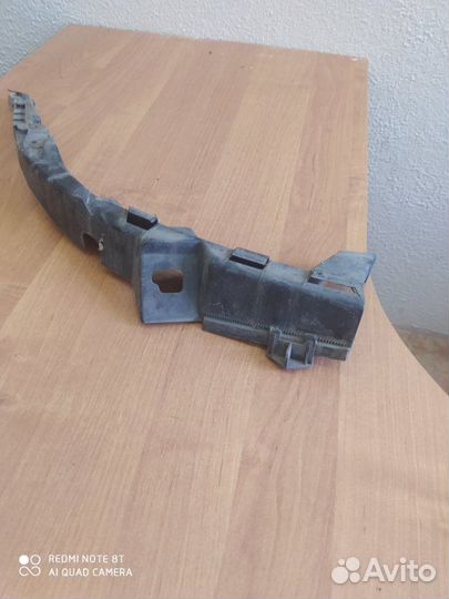 Кронштейн (крепление) переднего бампера правый