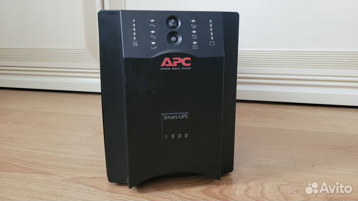 Ибп-стабилизатор напряжения APC smart ups 1000