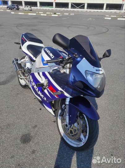 Suzuki gsxr 750