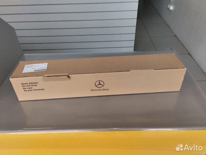 Задний амортизатор Мерседес W213 W205 W204