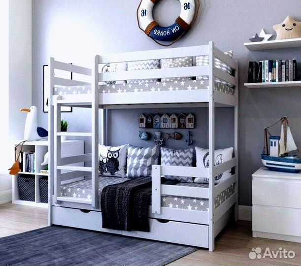 Кровать двухъярусная