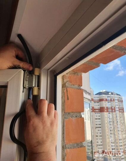 Ремонт пластиковых окон. Ручка оконная