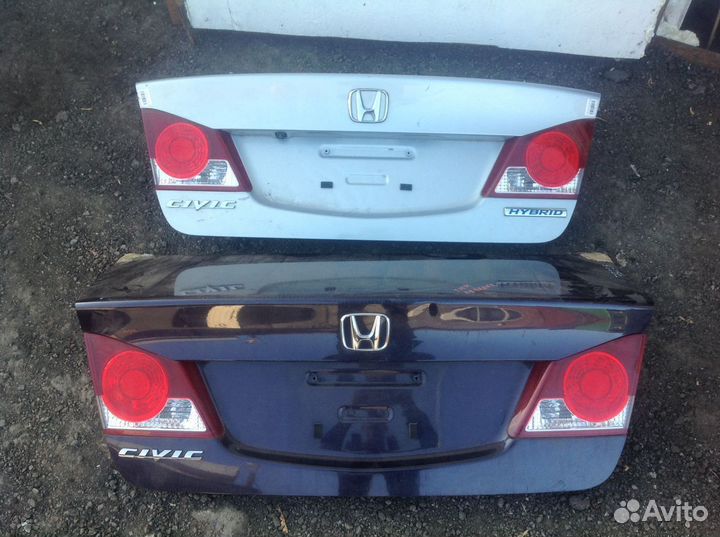 Крышка багажника Honda Civic 4D FD 2006-2011