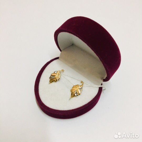 Золотые серьги (23769)