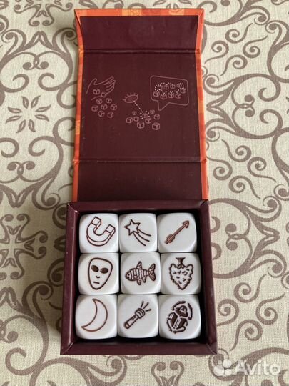 Игра Rory's Story Cubes