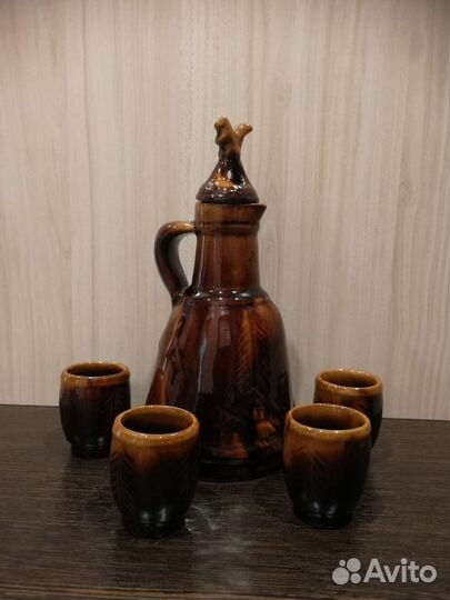 Глиняный кувшин с рюмками, СССР
