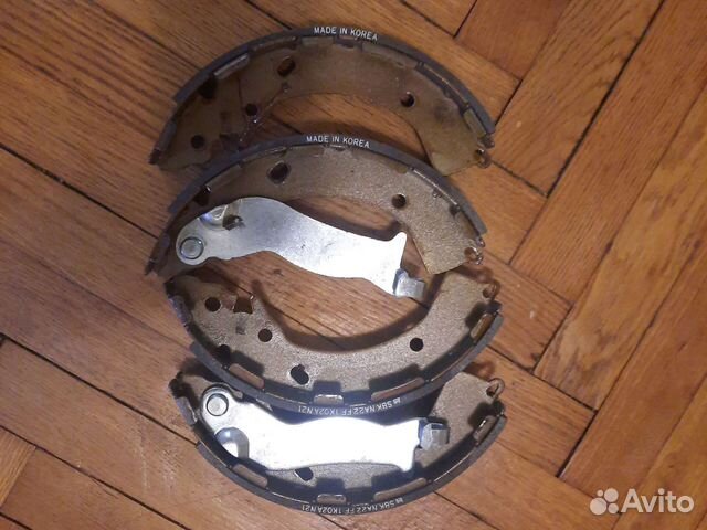 Продам задние тормозные колодки hyundai solaris