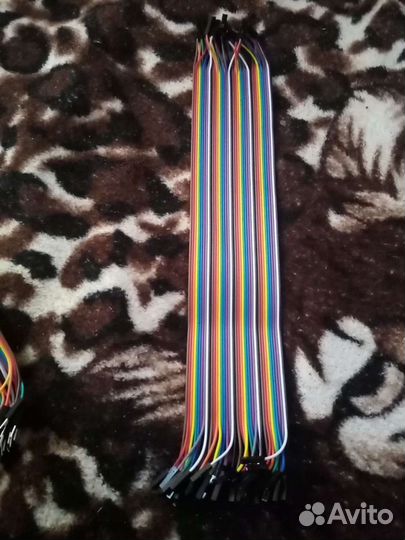 Шлейф проводов для компьютера