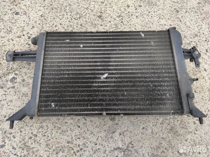 Радиатор вентилятор без конд на Opel Astra G