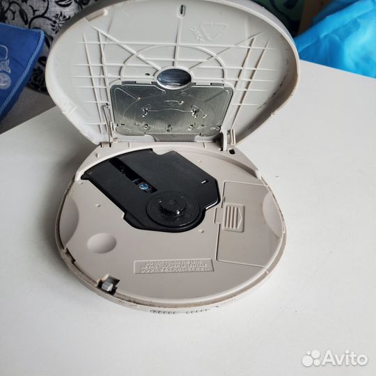 CD плеер Philips