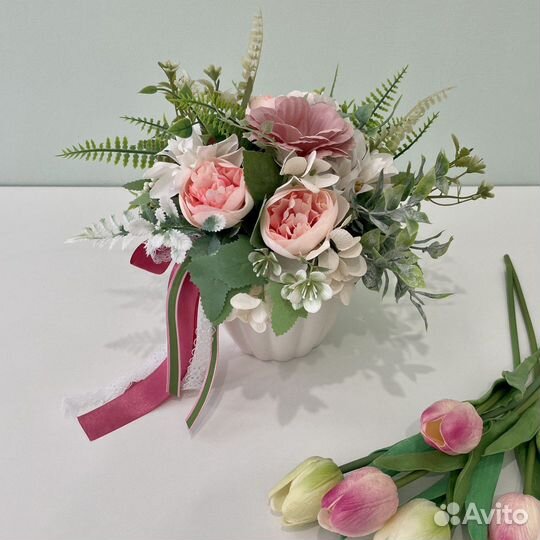 Цветочная композиция в горшке