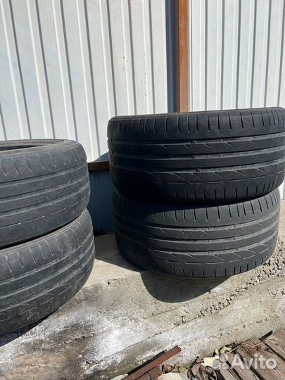 Bridgestone Potenza S001 225/45 R18 и 255/40 R18