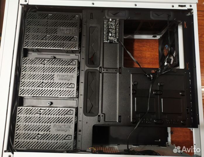Корпус Fractal Design Meshify S2 (неисправны USB)