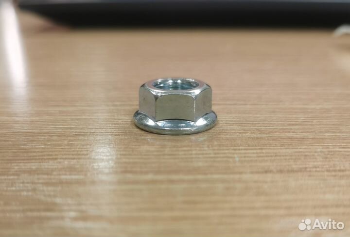 Гайка колёсная (штампованный диск) Polaris 7542459