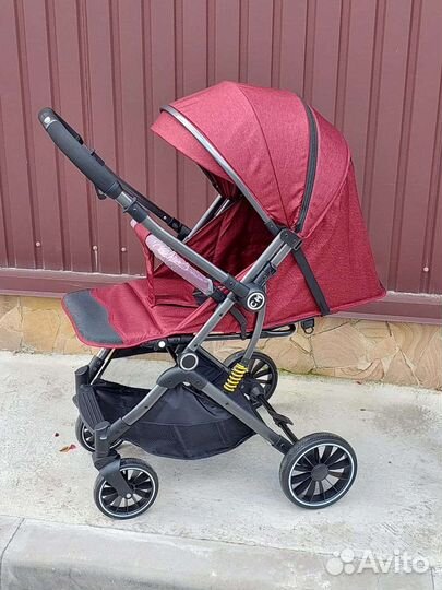 Коляска с перекидной ручкой Новая (красивый)