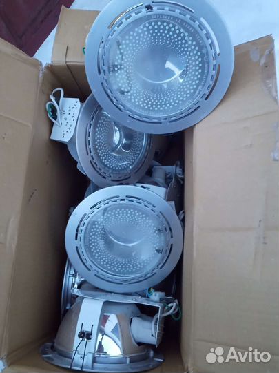 Светильник потолочный