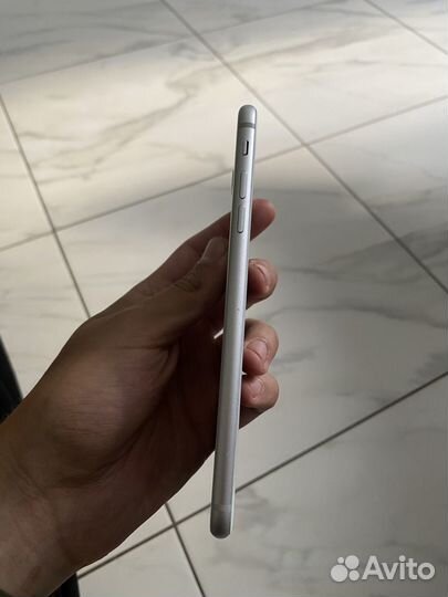 iPhone 8 Plus, 64 ГБ