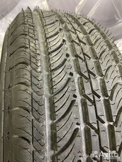 Bars MM700 215/60 R16 97V