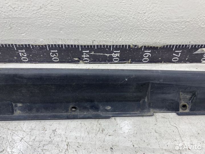 Накладка на левый порог