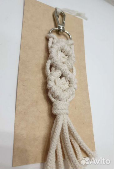 Брелок макраме