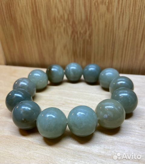 Браслет из нефрита 18 мм