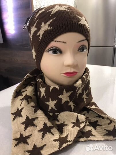 Комплекты новые шапка и шарф