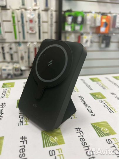 Внешний аккумулятор с беспроводной зарядкой VIP