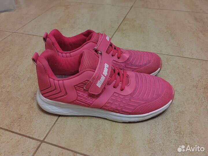 Кроссовки для девочки 34 размер
