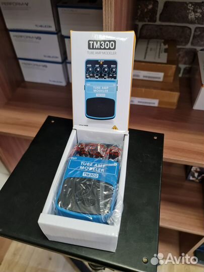 Behringer TM300 педаль эффектов Новая