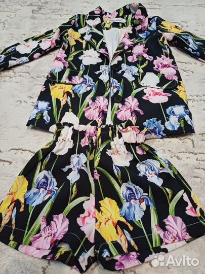 Костюм пиджак и шорты