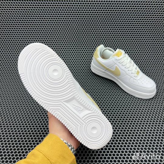Кроссовки Nike Air Force 1 Low Essential White Gol
