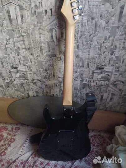 Электрогитара