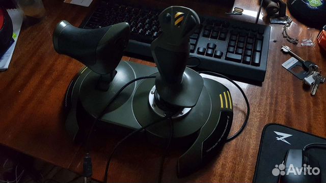 Thrustmaster afterburner. Thrustmaster top gun fox 2. thrustmaster top gun. thrustmaster top gun afterburner 2 не калибруется ось x. джойстик для инвалидной коляски d50962.02.