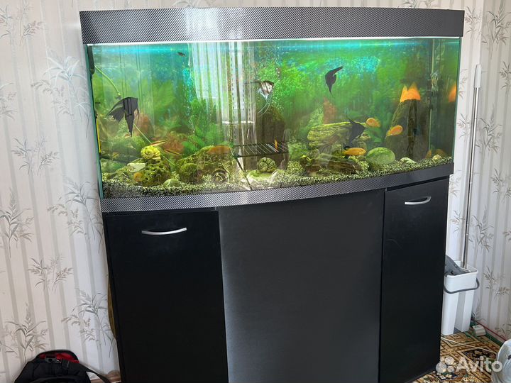 Аквариум с тумбой