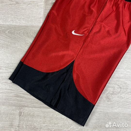 Шорты Nike