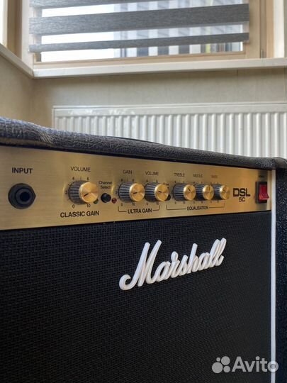 Комбоусилитель ламповый Marshall DSL 5c