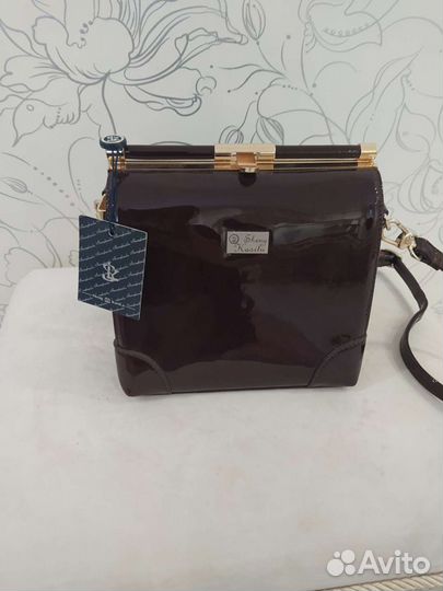 Сумка лаковая новая