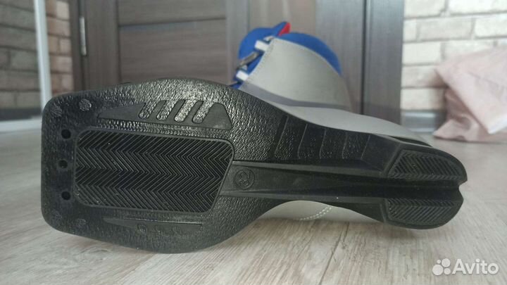 Лыжные ботинки 32р