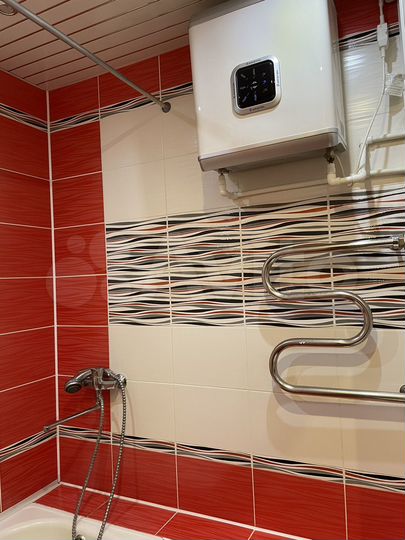 2-к. квартира, 64 м², 1/4 эт.