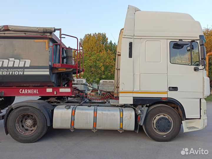 DAF 95XF430 с полуприцепом, 2000