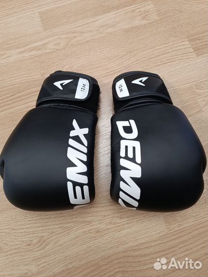 Боксерские перчатки 12 oz бу