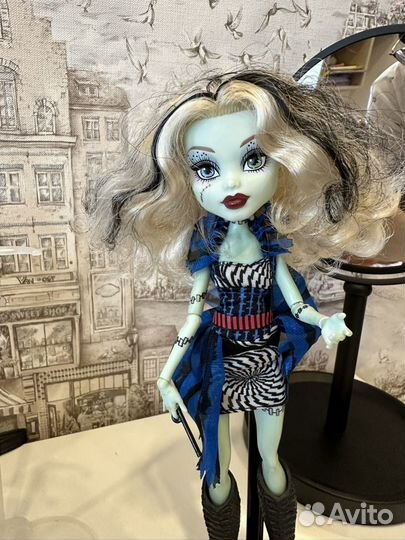 Кукла Monster High Фрэнки Штейн